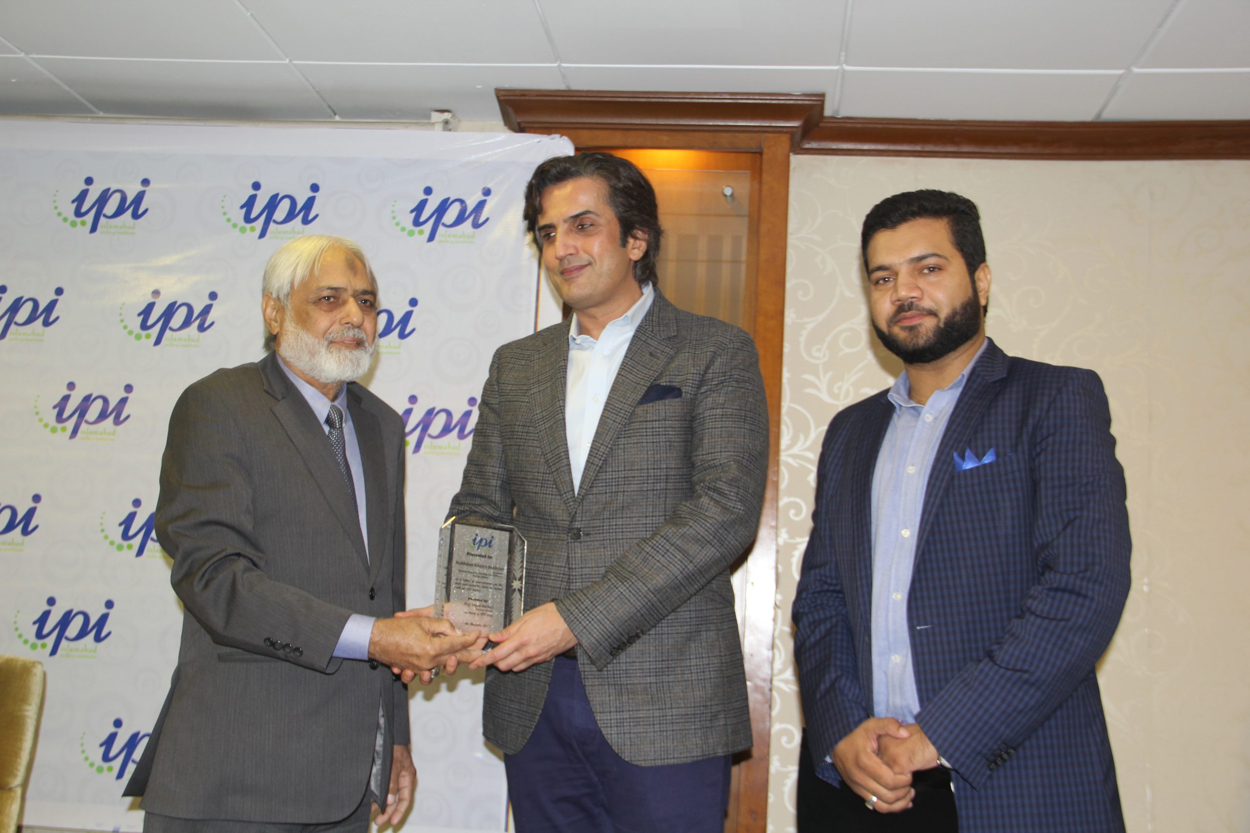 Strong support in Tehran for cooperative ties with Pakistan